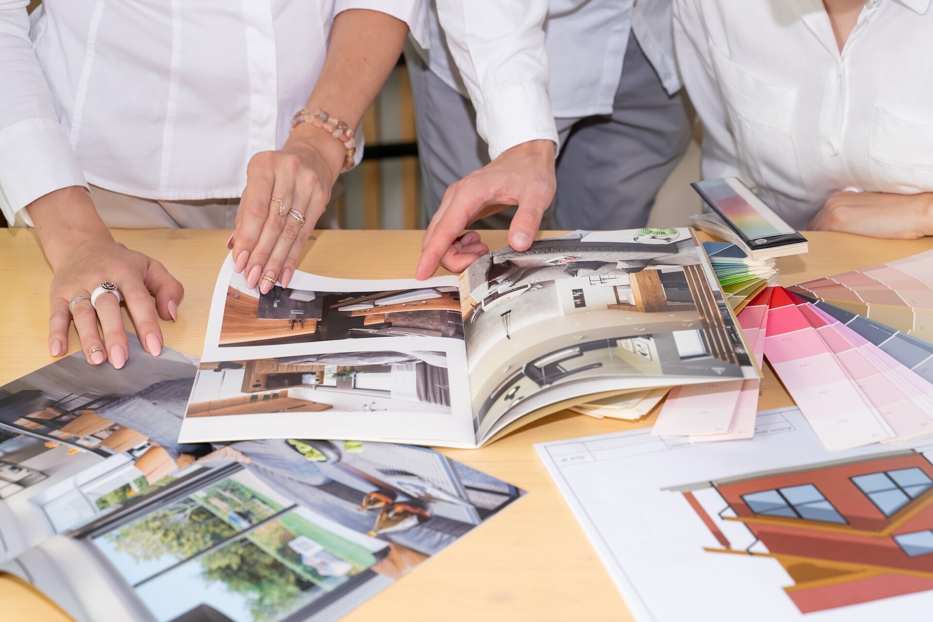 team-discussing-interior-design-plans-and-color-sw-2026-03-24-09-00-29-utc